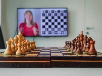 Nekonečné možnosti a výzvy: Šachy proti počítači nebo šachy online vás budou královsky bavit