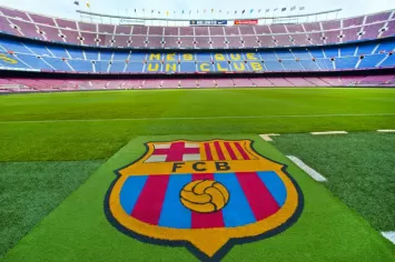 Ředitel Barcelony Deco dává nahlédnout do uvažování lidí v nejvyšších fotbalových patrech