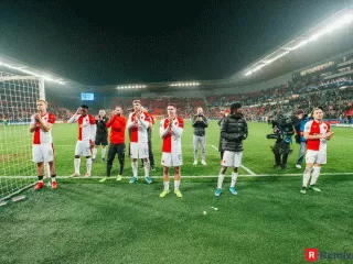 SK Slavia Praha - Fotbalový klub